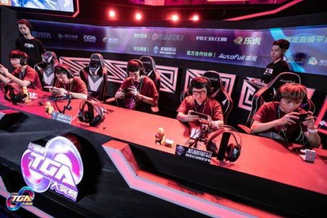 迫使G2停 迫使G2停